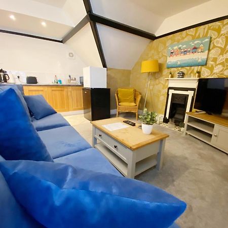 The Beach Hut - 1 Bedroom Apartment Near The Beach Борнмут Экстерьер фото