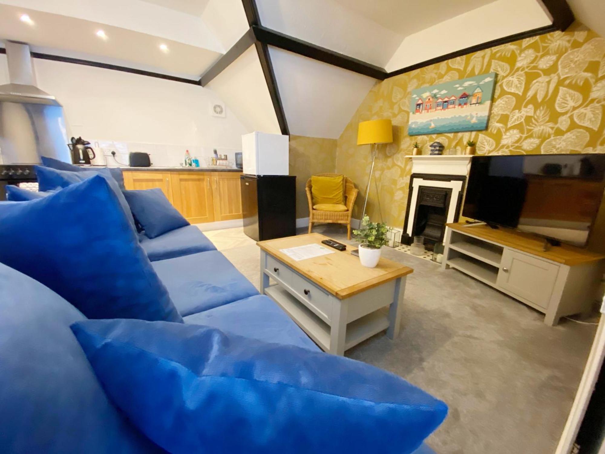 The Beach Hut - 1 Bedroom Apartment Near The Beach Борнмут Экстерьер фото